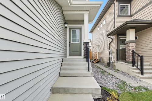 8534 Cushing Place, Edmonton, AB - Outdoor