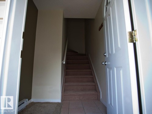 32 2505 42 Street, Edmonton, AB - Indoor Photo Showing Other Room