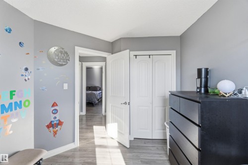 3908 161 Avenue Nw, Edmonton, AB - Indoor