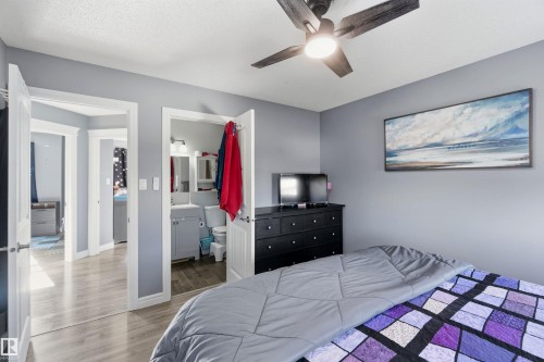 3908 161 Avenue Nw, Edmonton, AB - Indoor Photo Showing Bedroom