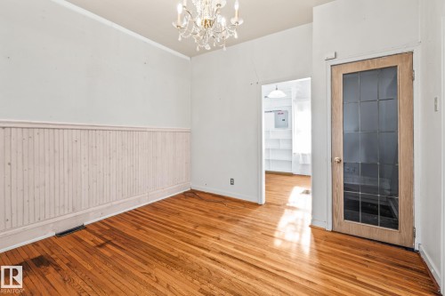 9325 110 Avenue, Edmonton, AB - Indoor Photo Showing Other Room