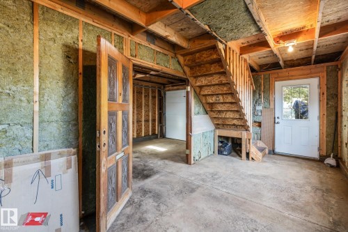 9325 110 Avenue, Edmonton, AB - Indoor