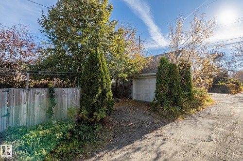 9325 110 Avenue, Edmonton, AB - Outdoor