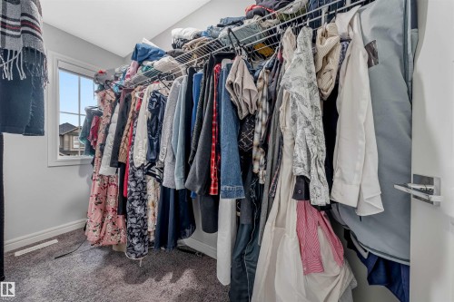 1024 Daniels Loop Sw, Edmonton, AB - Indoor With Storage