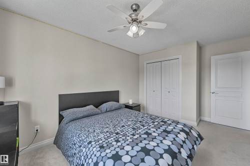 1516 Thorogood Close, Edmonton, AB - Indoor Photo Showing Bedroom