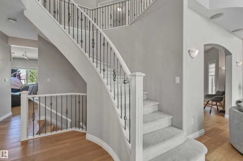 1516 Thorogood Close, Edmonton, AB - Indoor Photo Showing Other Room