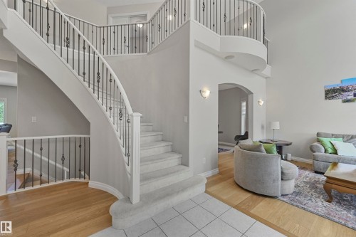 1516 Thorogood Close, Edmonton, AB - Indoor Photo Showing Other Room