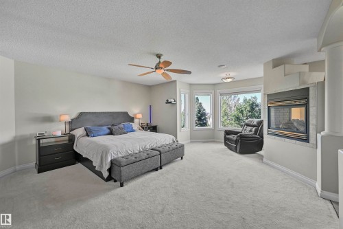 1516 Thorogood Close, Edmonton, AB - Indoor Photo Showing Bedroom
