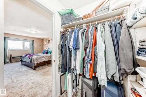 216 Parkallen Way, Wetaskiwin, AB - Indoor With Storage