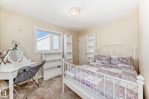 216 Parkallen Way, Wetaskiwin, AB - Indoor Photo Showing Bedroom