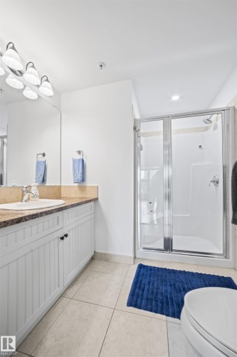405 10232 115 St Nw, Edmonton, AB - Indoor Photo Showing Bathroom