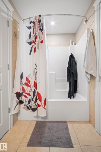 405 10232 115 St Nw, Edmonton, AB - Indoor