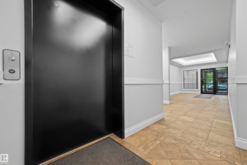 405 10232 115 St Nw, Edmonton, AB - Indoor Photo Showing Other Room