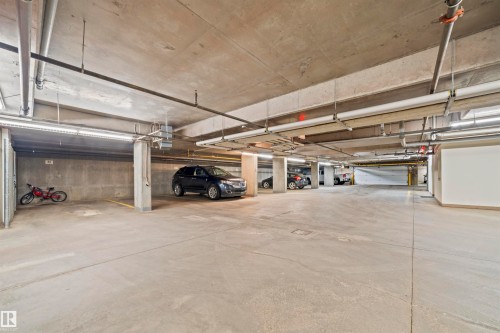 405 10232 115 St Nw, Edmonton, AB - Indoor Photo Showing Garage