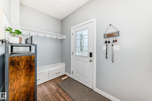 2716 11 Street, Edmonton, AB - Indoor Photo Showing Other Room