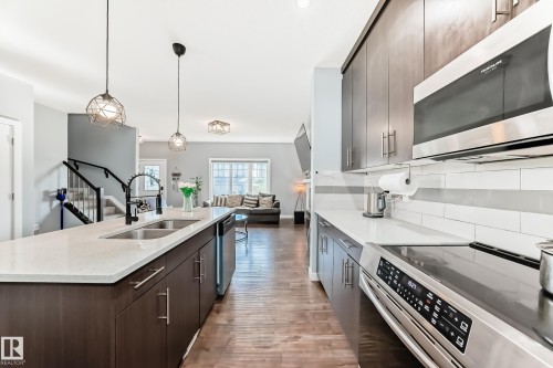 2716 11 Street, Edmonton, AB - Indoor Photo Showing Kitchen With Double Sink With Upgraded Kitchen