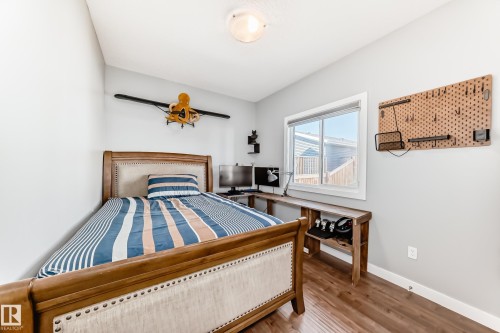 2716 11 Street, Edmonton, AB - Indoor Photo Showing Bedroom