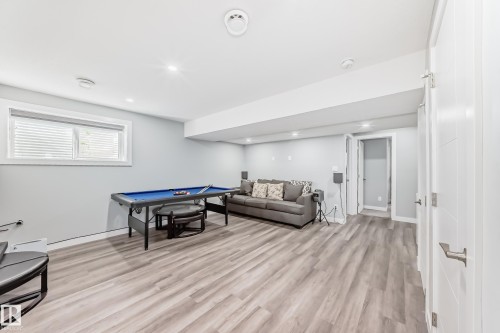 2716 11 Street, Edmonton, AB - Indoor Photo Showing Other Room