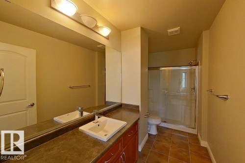 10 903 Rutherford Road Sw, Edmonton, AB - Indoor Photo Showing Bathroom