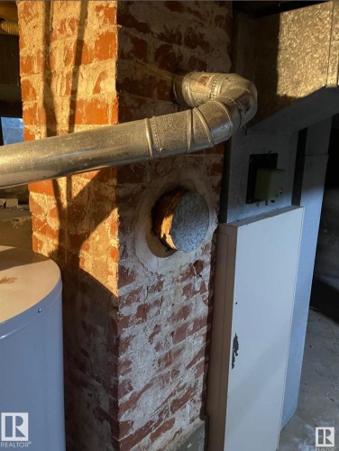 12239 101 Street, Edmonton, AB - Indoor