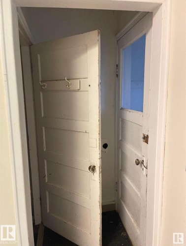 12239 101 Street, Edmonton, AB - Indoor Photo Showing Other Room