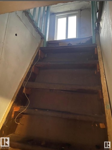 12239 101 Street, Edmonton, AB - Indoor Photo Showing Other Room