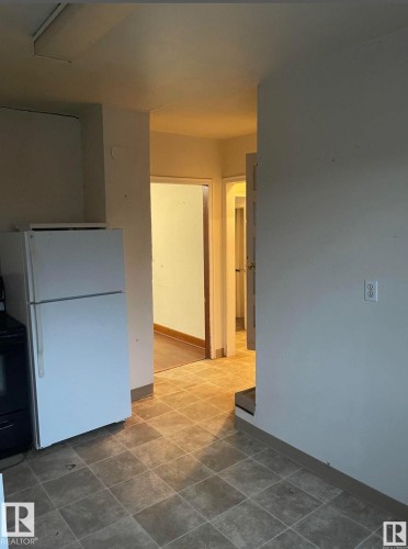12239 101 Street, Edmonton, AB - Indoor Photo Showing Other Room