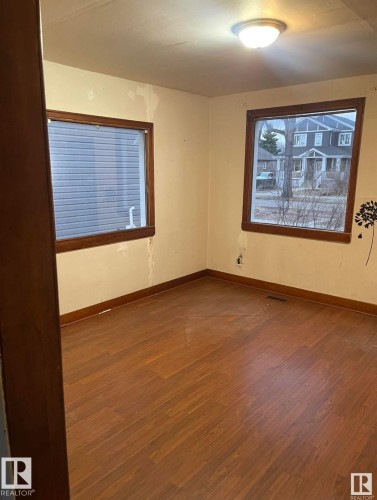 12239 101 Street, Edmonton, AB - Indoor Photo Showing Other Room