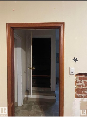 12239 101 Street, Edmonton, AB - Indoor Photo Showing Other Room