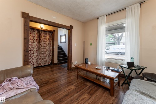 10755 93 Street, Edmonton, AB - Indoor