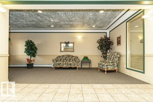 301 911 Rabbit Hill Road, Edmonton, AB - Indoor Photo Showing Other Room