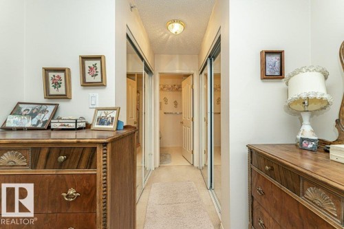 301 911 Rabbit Hill Road, Edmonton, AB - Indoor