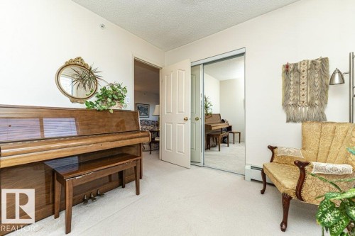 301 911 Rabbit Hill Road, Edmonton, AB - Indoor Photo Showing Other Room