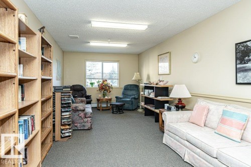 301 911 Rabbit Hill Road, Edmonton, AB - Indoor