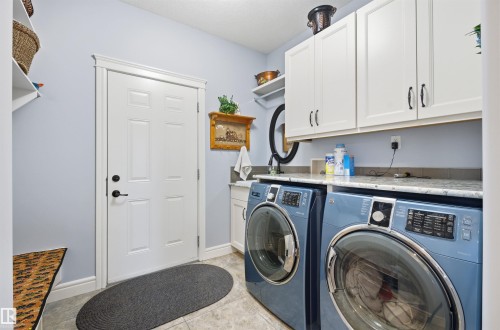 10504 103 Avenue, Morinville, AB - Indoor Photo Showing Laundry Room