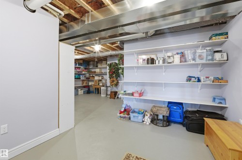 10504 103 Avenue, Morinville, AB - Indoor