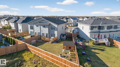 775 Berg Loop, Leduc, AB - Outdoor