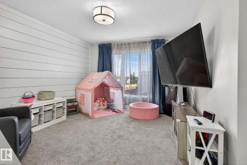 775 Berg Loop, Leduc, AB - Indoor