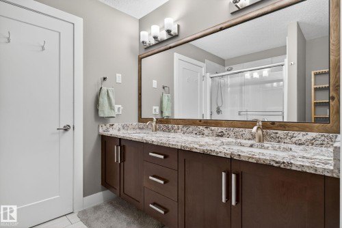 775 Berg Loop, Leduc, AB - Indoor Photo Showing Bathroom