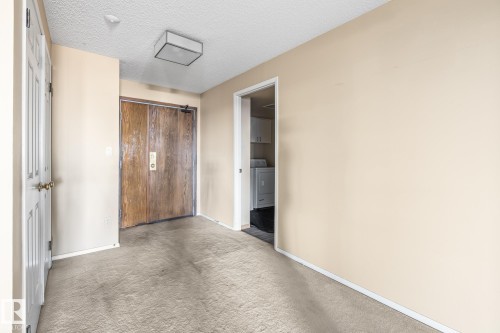 602 11503 100 Avenue Nw, Edmonton, AB - Indoor Photo Showing Other Room