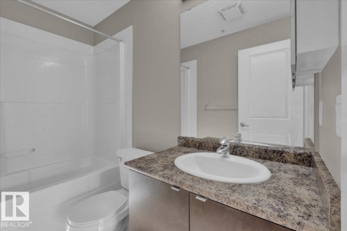 346 348 Windermere Road, Edmonton, AB - Indoor Photo Showing Bathroom