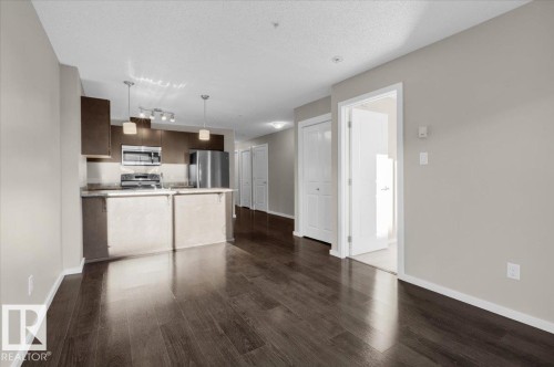 346 348 Windermere Road, Edmonton, AB - Indoor Photo Showing Kitchen