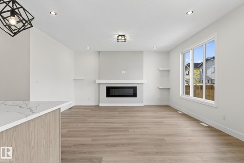 136 Wyatt Ridge, Fort Saskatchewan, AB - Indoor With Fireplace