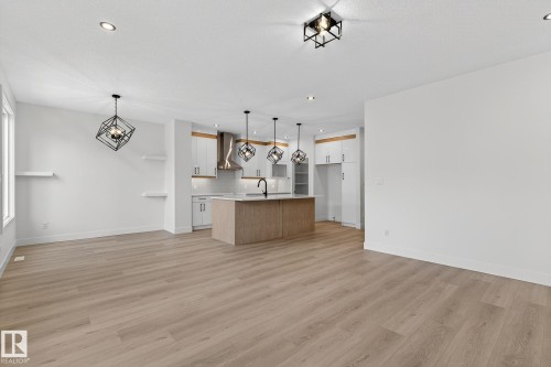 136 Wyatt Ridge, Fort Saskatchewan, AB - Indoor Photo Showing Kitchen
