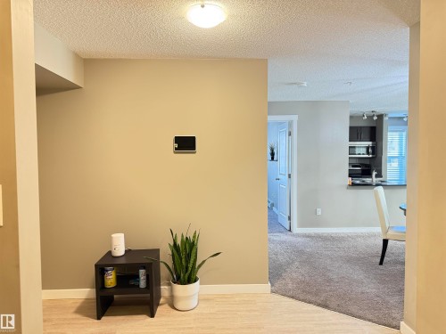117 18122 77 St Nw, Edmonton, AB - Indoor Photo Showing Other Room