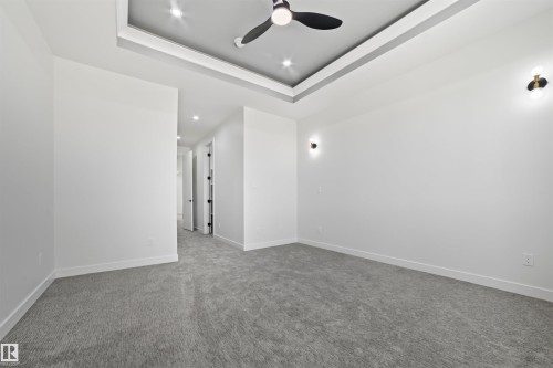 216 33 Street, Edmonton, AB - Indoor Photo Showing Other Room