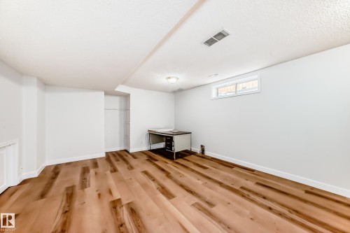 1141 60 Street, Edmonton, AB - Indoor