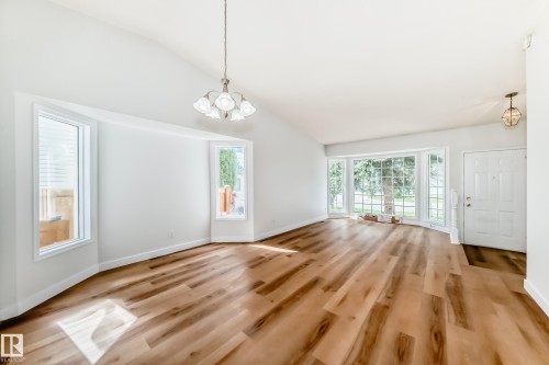 1141 60 Street, Edmonton, AB - Indoor