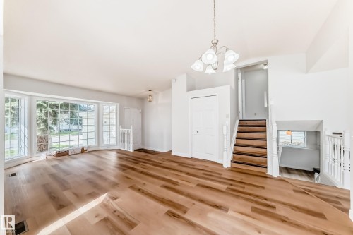 1141 60 Street, Edmonton, AB - Indoor