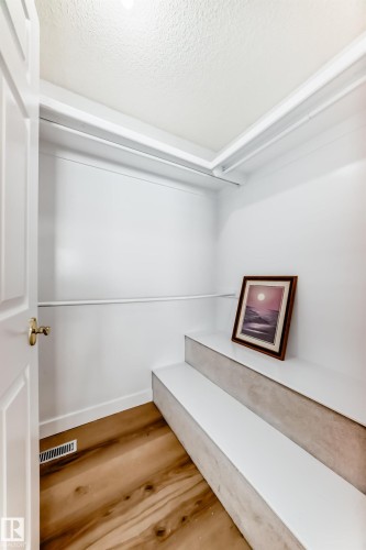 1141 60 Street, Edmonton, AB - Indoor Photo Showing Other Room